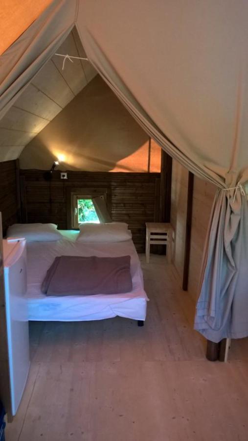 Camping Onlycamp La Confluence Savonnieres Bagian luar foto