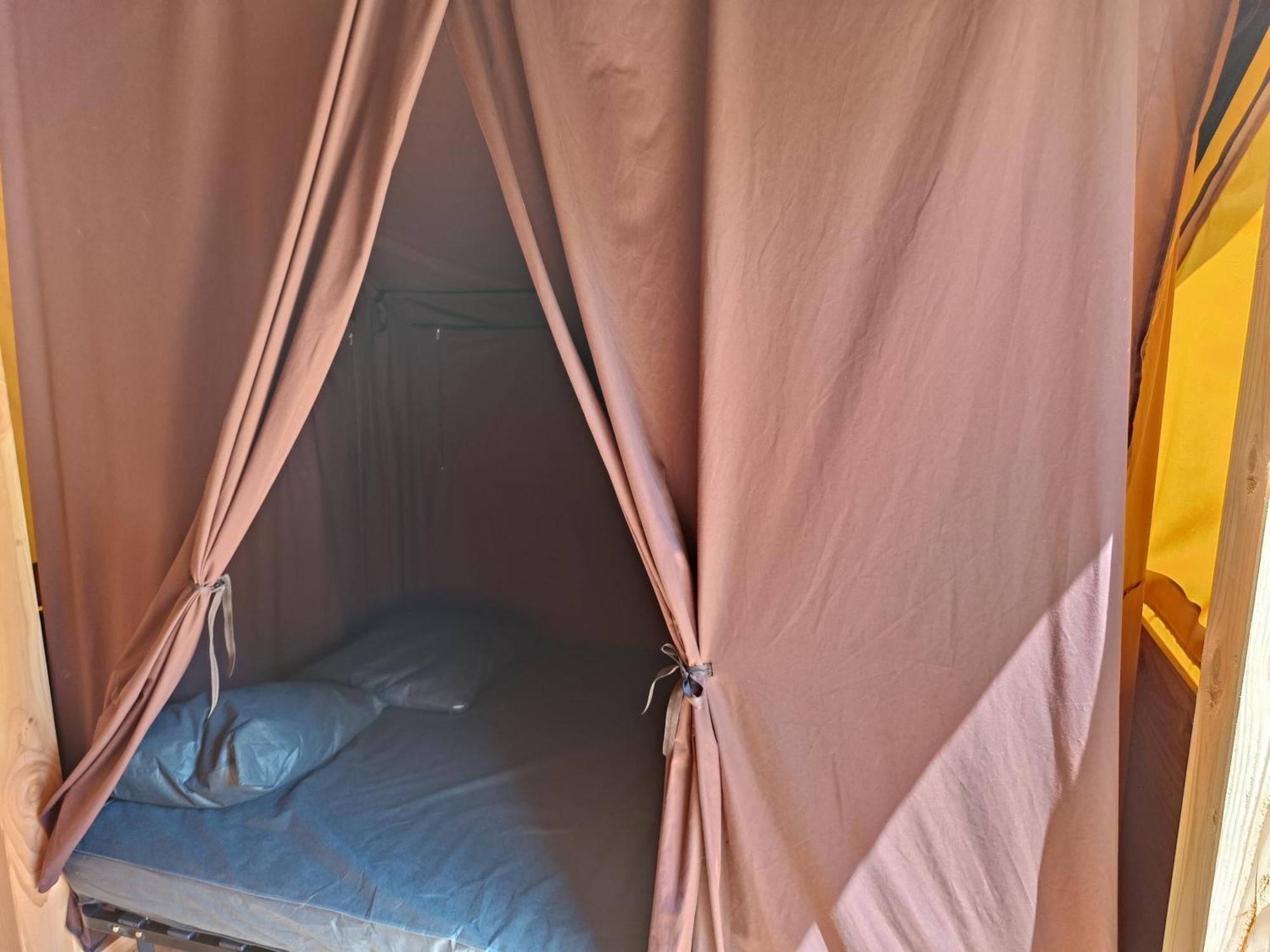 Camping Onlycamp La Confluence Savonnieres Bagian luar foto